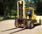 30,000lbs. Hyster H300-A Air-Tired Forklift 3